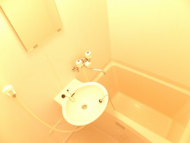 【浴室】 | レオパレスａｉｒｐｏｒｔ | バス・トイレ別