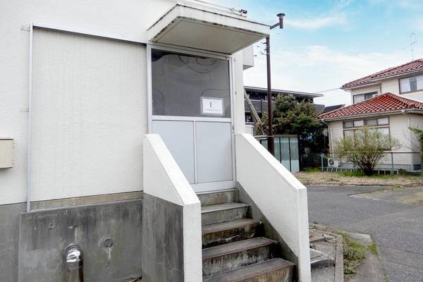 【エントランス】 | ビレッジハウス中興野2号棟 | 毎日通るエントランスはこのようになっています