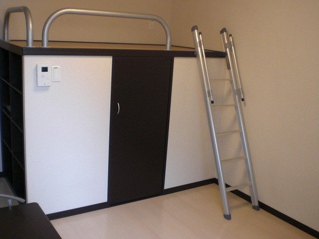 【居間・リビング】 | レオネクストメゾン　ソレーユ | 実際の居室のイメージとは異なる可能性あり