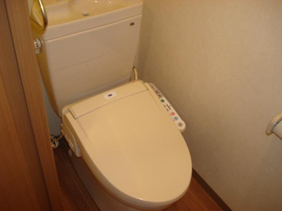 【トイレ】 | イーストヒルズ | シャワー付トイレ