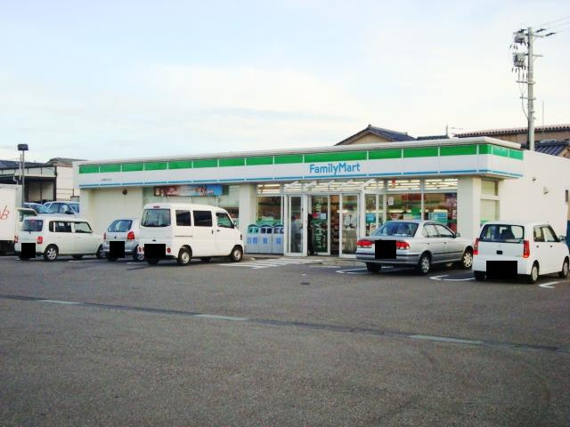 【周辺】 | エール・ドゥ・レーヴ | ファミリーマート新潟船江町店まで618ｍ