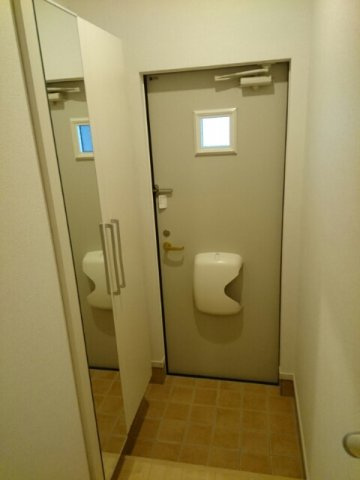 【玄関】 | エテルノ　ブライト | 落ち着いた玄関です