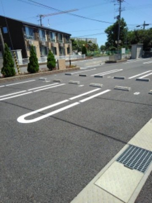 【駐車場】 | アルドーレ　Ａ | カースペースがあります