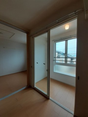 【バルコニー】 | プレッソ | 陽当たり良好なバルコニーです