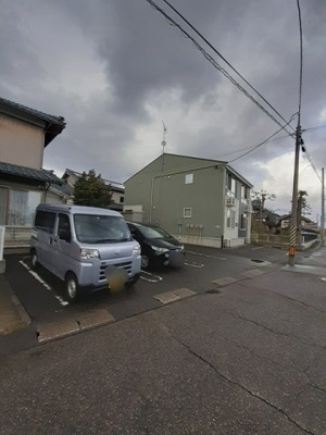 【駐車場】 | シヴェール | カースペースがあります