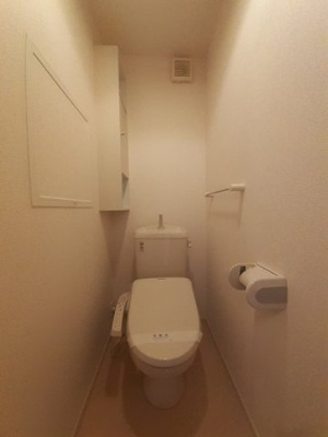 【トイレ】 | シヴェール | シンプルで使いやすいトイレです