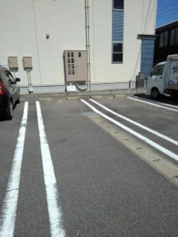 【駐車場】 | ベル・デーア | 駐車場に車を止められます
