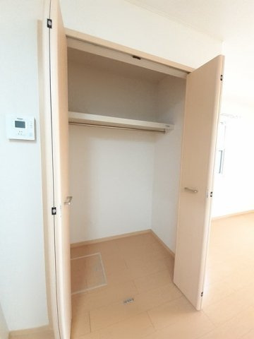 【収納】 | ウィステリアＡ | こまごまとしたものを収納できそうですね