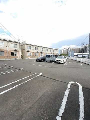 【駐車場】 | ウィステリアＡ | 車をお持ちの方に嬉しい駐車場付きの物件です