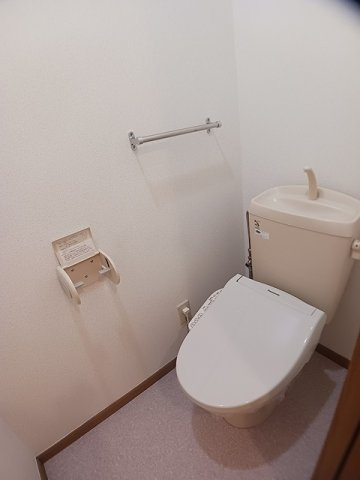 【トイレ】 | メゾン・カープ | 清潔感のあるトイレです