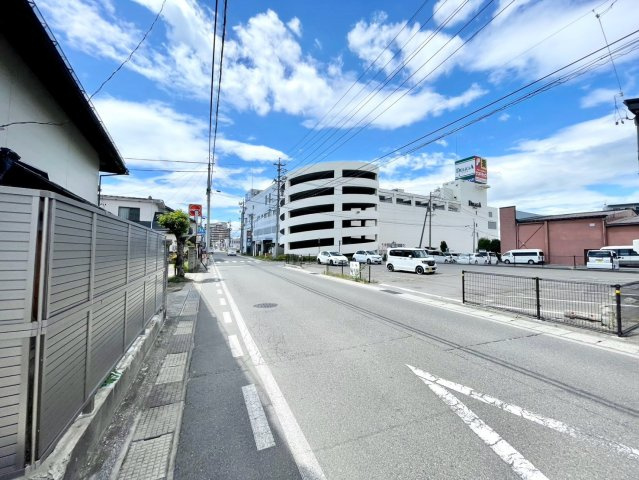 塩尻市大門一番町第２の前面道路含む現地写真