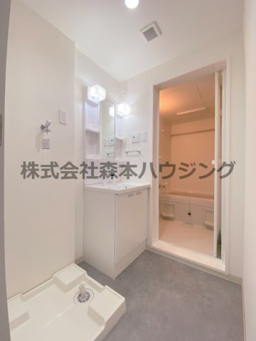 【洗面所】 | 　LIX大和田駅前 | 使いやすい洗面所です