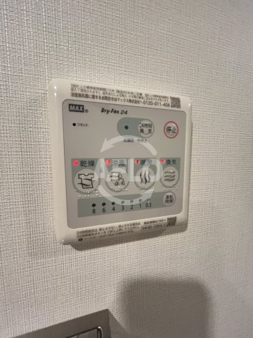 エスリードレジデンス江坂垂水町の洗面所|エスリードレジデンス江坂垂水町　浴室乾燥機