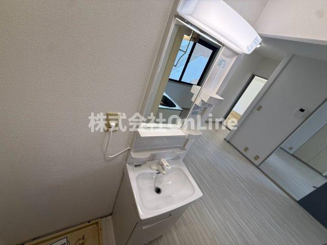 ルミエール永畑Bの独立洗面台