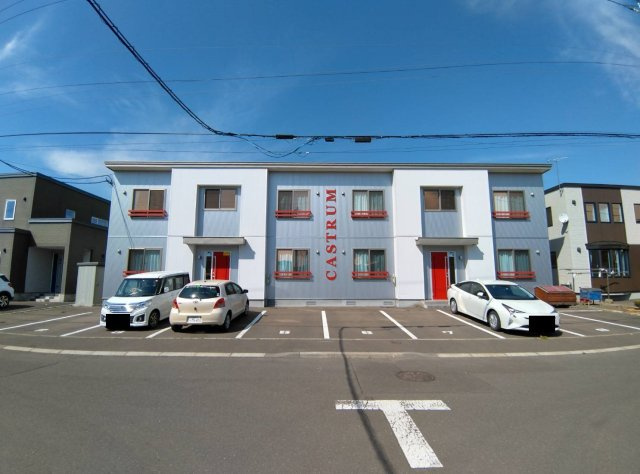 カストラムの駐車場