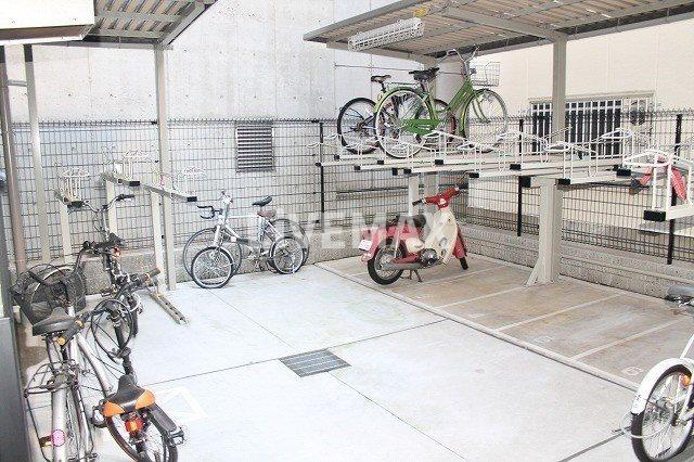 【駐車場】