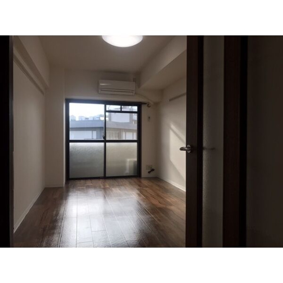 【居間・リビング】 | ジョバネ藤原