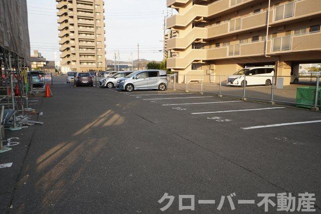 エスポワール辻Ⅲの駐車場
