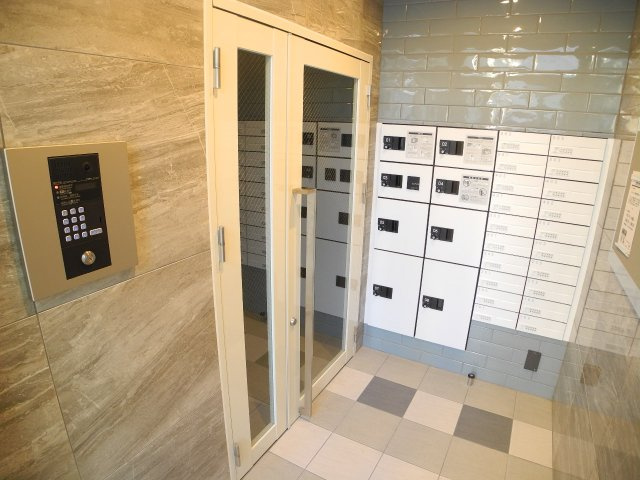 VIVACE平和町のエントランス