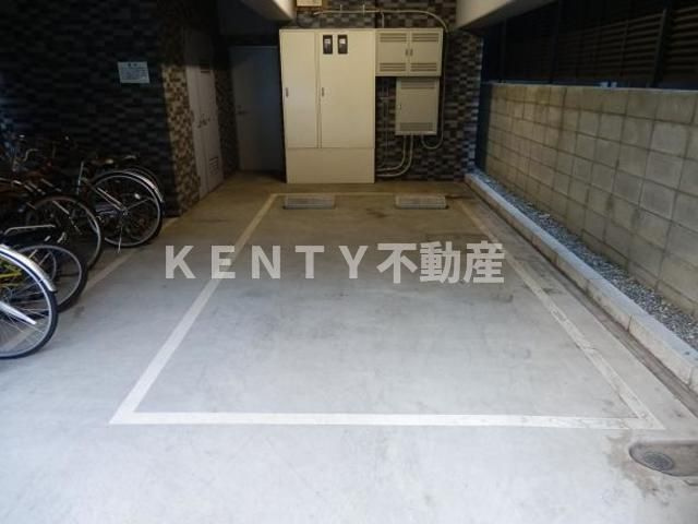 【駐車場】 | プロフ上池台 | 駐車スペースもあります