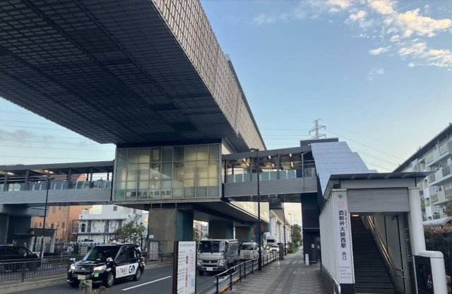 足立区西新井本町２丁目の店舗事務所の周辺