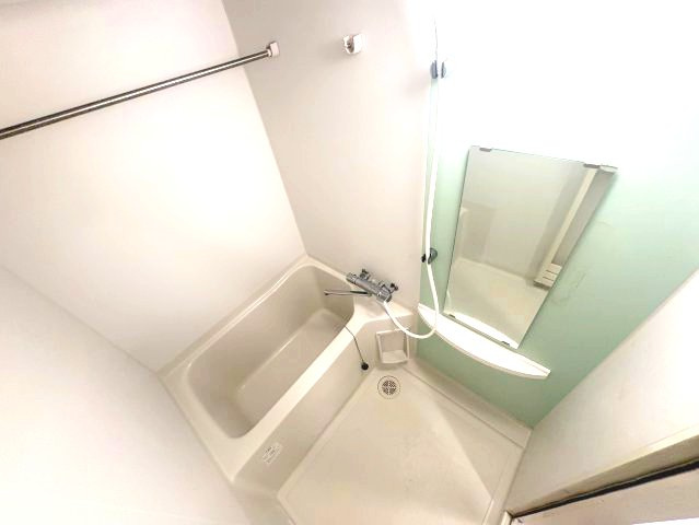 エスリード江坂垂水町の浴室