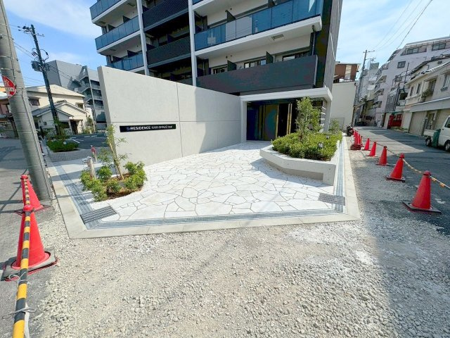 S-RESIDENCE上新庄beatのエントランス