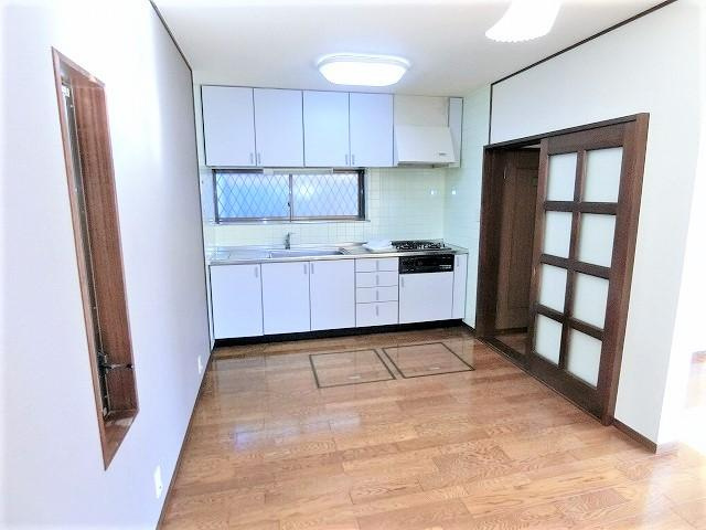 くぬぎ山一戸建貸家の内装