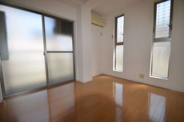 【洋室】 | ユゥ＆ミィ金山駅前Ｄ棟