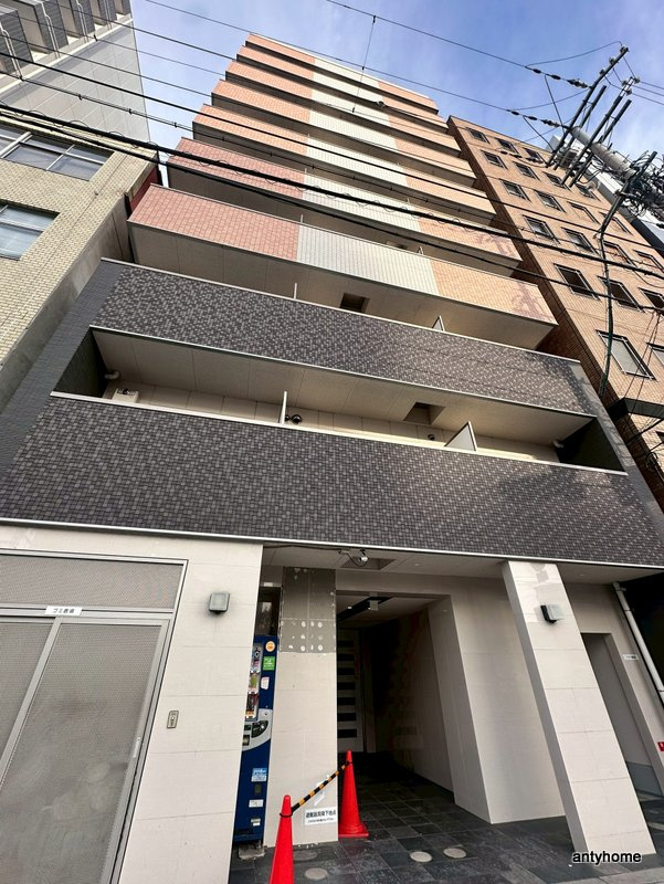 ELLE難波WESTの外観