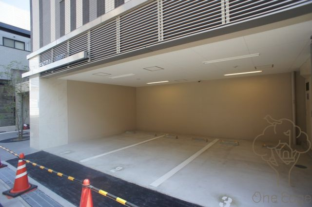 ランドセントラル梅田の駐車場