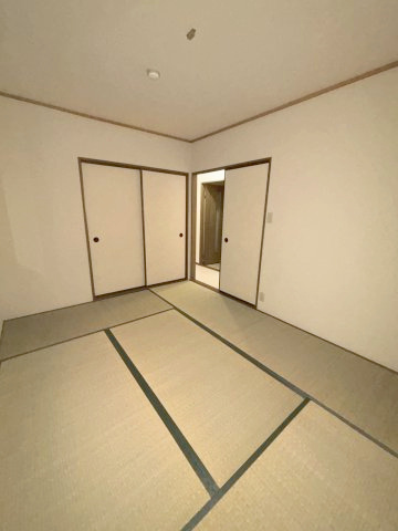 ハイカムールの和室