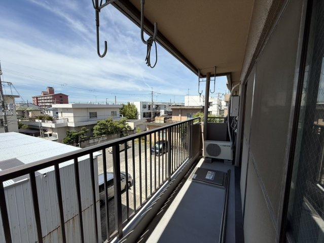 パレ・ロワイヤル市小路のバルコニー