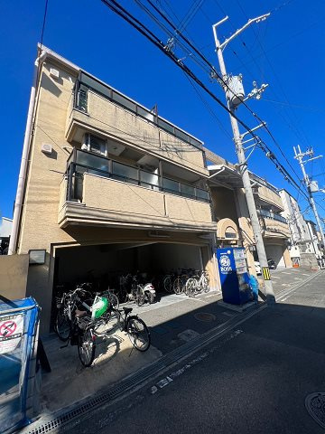尼崎市塚口本町２丁目の賃貸マンションの外観