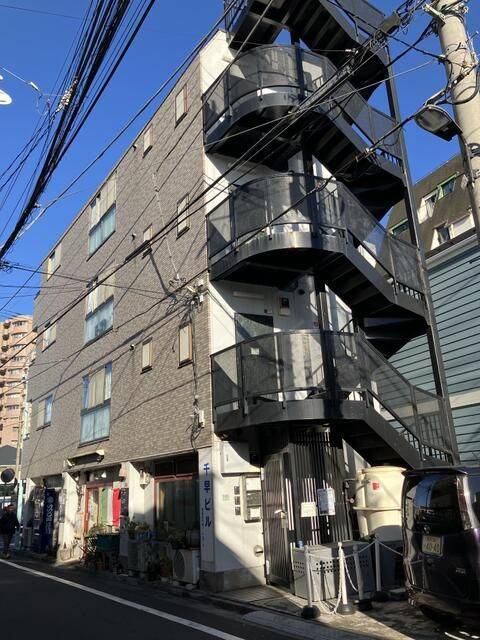 豊島区千早１丁目の店舗一部の外観