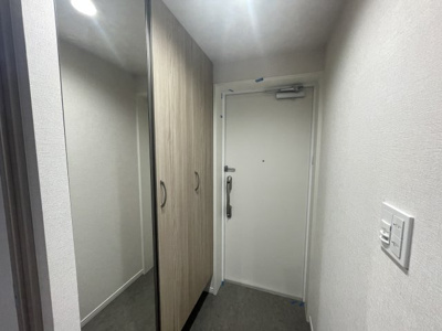 【玄関】 | パークホームズ室見駅前 | シューズボックス＆鏡付き！出かける前に身だしなみチェックができるので便利ですよ♪