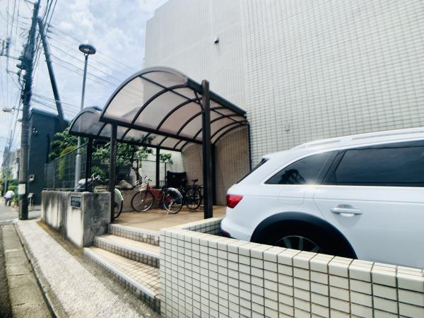 大井鹿島谷ハイツの外観