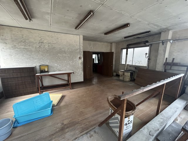 石川県金沢市扇町　～浅野川近くの歴史と落ち着きを感じる文化的な住環境～の洋室|個人の部屋や寝室として使える洋室です
