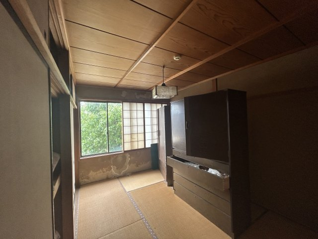 石川県金沢市扇町　～浅野川近くの歴史と落ち着きを感じる文化的な住環境～の和室|畳の上でゆっくりとくつろげる和室です