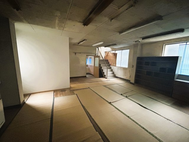石川県金沢市扇町　～浅野川近くの歴史と落ち着きを感じる文化的な住環境～の洋室|個人の部屋や寝室として使える洋室です