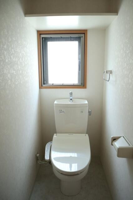 エムズコートのトイレ|落ち着いたトイレです