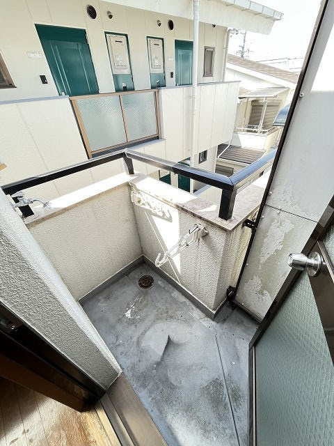 尼崎市塚口本町２丁目の賃貸マンションのバルコニー