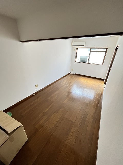 尼崎市塚口本町２丁目の賃貸マンションの居間・リビング