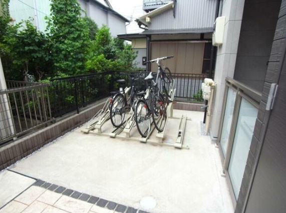 【その他共用部分】 | リブリ・インフロント | 駐輪場です