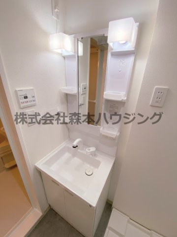 【独立洗面台】 | 　LIX大和田駅前 | 独立洗面台で身支度をすべて済ませてしまいましょう