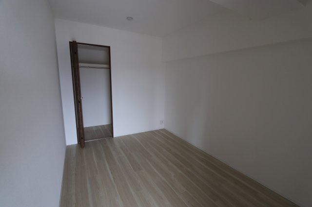 レジデンス光和Ⅱの洋室|※同施工の別部屋のお写真です。内装は現況優先とさせていただきます。