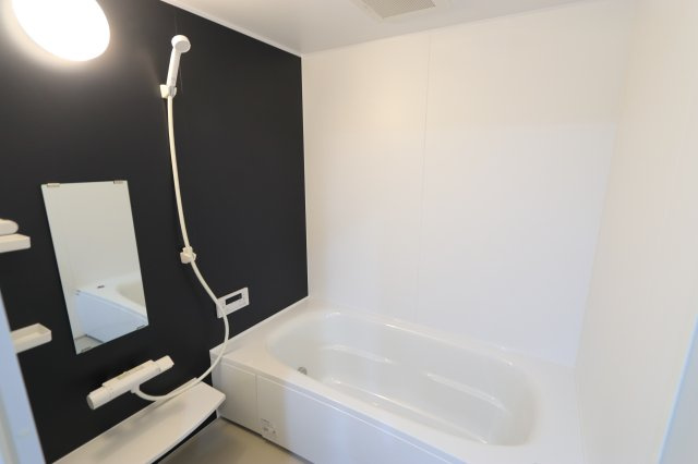 レジデンス光和Ⅱの浴室|※同施工の別部屋のお写真です。内装は現況優先とさせていただきます。