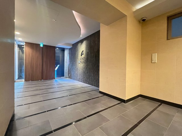 アドバンス心斎橋ラシュレのロビー