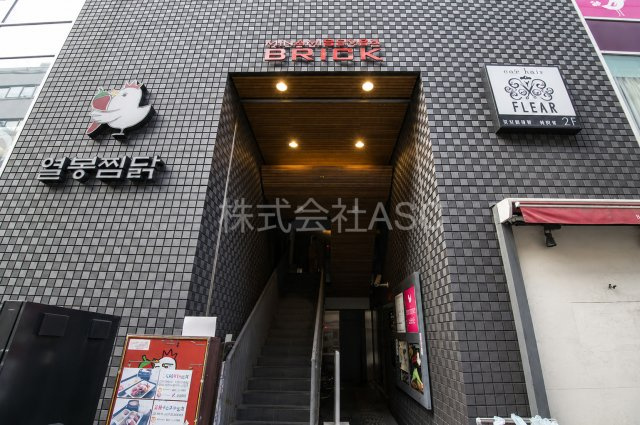 南船場BRICKのエントランス