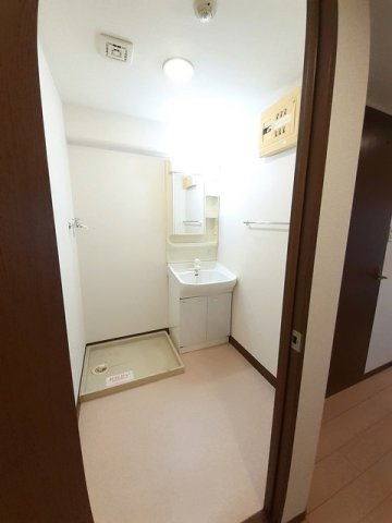 Ｂｅｌｌｅ　Ｄｅｍｅｕｒｕ　ｙの洗面所|ゆったりとスペースのある洗面所